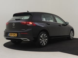 Volkswagen Golf Style eHybrid 204Pk DSG/AUTO | Achteruitrijcamera | Navigatie | Apple carplay Android auto | Crui...
