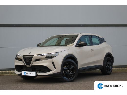 Alfa Romeo Junior 1.2 Turbo Hybrid Ibrida | Adaptive Cruise | Carplay | LED | LMV | Keyless | Climate Controle | PD...