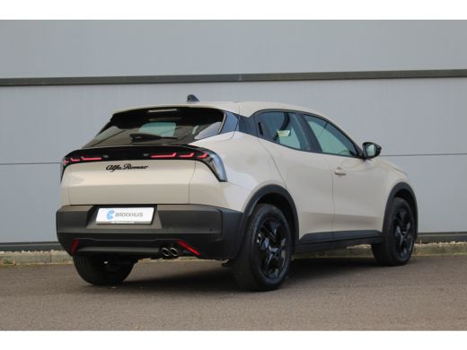 Alfa Romeo Junior 1.2 Turbo Hybrid Ibrida | Adaptive Cruise | Carplay | LED | LMV | Keyless | Climate Controle | PD... ActivLease financial lease