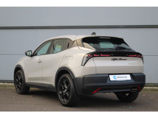 Alfa Romeo Junior 1.2 Turbo Hybrid Ibrida | Adaptive Cruise | Carplay | LED | LMV | Keyless | Climate Controle | PD... ActivLease financial lease