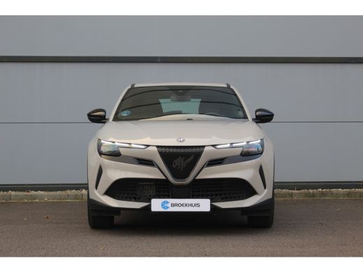 Alfa Romeo Junior 1.2 Turbo Hybrid Ibrida | Adaptive Cruise | Carplay | LED | LMV | Keyless | Climate Controle | PD... ActivLease financial lease