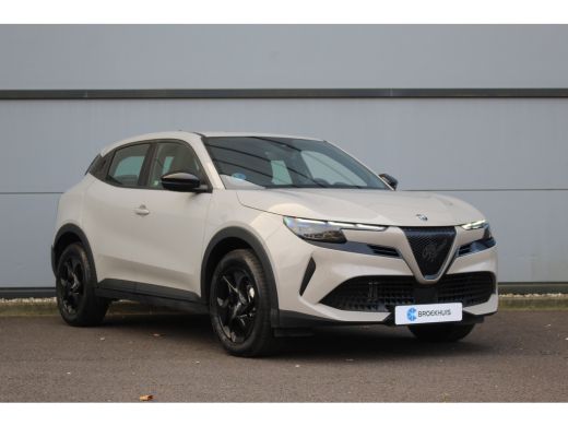 Alfa Romeo Junior 1.2 Turbo Hybrid Ibrida | Adaptive Cruise | Carplay | LED | LMV | Keyless | Climate Controle | PD... ActivLease financial lease