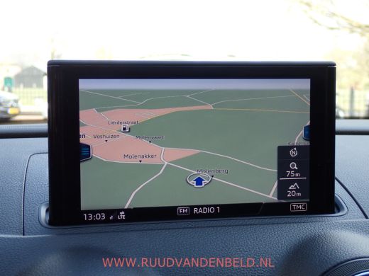Audi A3 Sportback 30TFSI CARPLAY / CRUISE / NAVIGATIE / PDC ActivLease financial lease