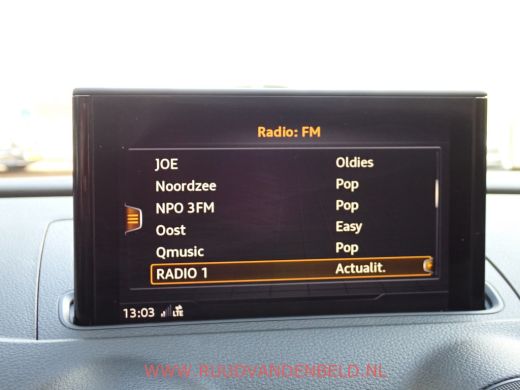 Audi A3 Sportback 30TFSI CARPLAY / CRUISE / NAVIGATIE / PDC ActivLease financial lease