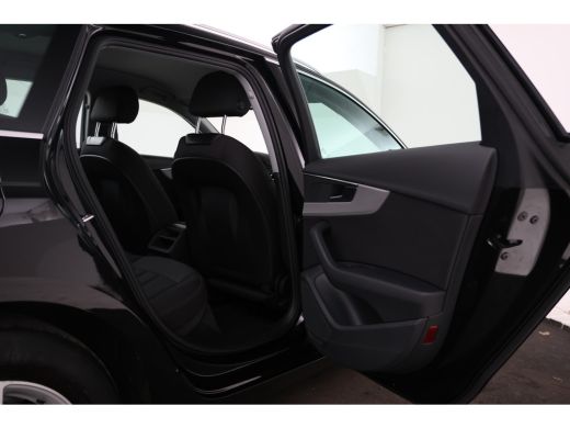 Audi A4 Avant 35 TDI Pro Line Cruise Control, Airco ActivLease financial lease