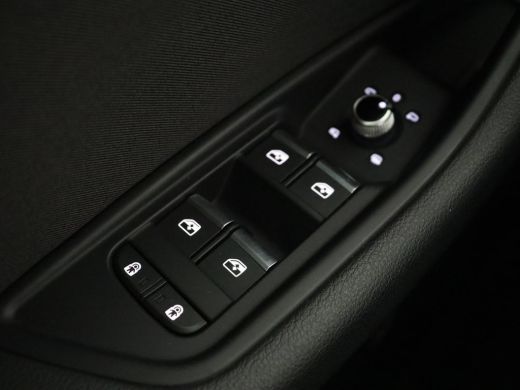 Audi A5 35 TFSI Business Edition | Matrix LED | Elektrische stoelen | Trekhaak | Park Assist | Virtual Co... ActivLease financial lease