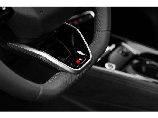 Audi Q3 S edition e-hybrid 272 pk 272PK | Panorama Dak | Matrix LED incl. Digitale lichtprojecties | 360 ... ActivLease financial lease