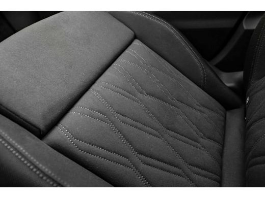 Audi Q3 S edition e-hybrid 272 pk 272PK | Panorama Dak | Matrix LED incl. Digitale lichtprojecties | 360 ... ActivLease financial lease