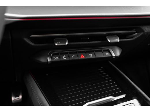 Audi Q3 S edition e-hybrid 272 pk 272PK | Panorama Dak | Matrix LED incl. Digitale lichtprojecties | 360 ... ActivLease financial lease
