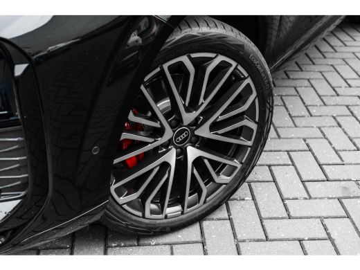Audi Q3 S edition e-hybrid 272 pk 272PK | Panorama Dak | Matrix LED incl. Digitale lichtprojecties | 360 ... ActivLease financial lease