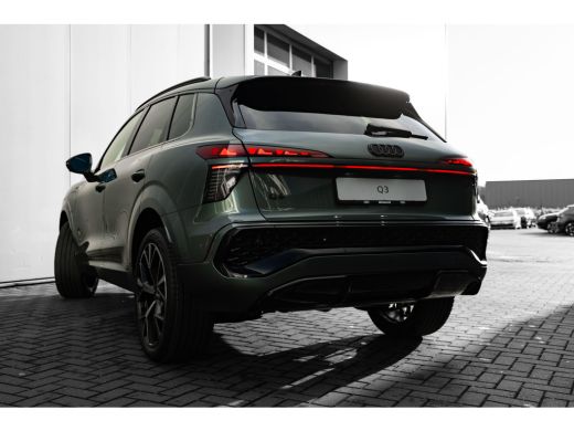 Audi Q3 S edition | Adaptive cruise control | Audi sound system | Cruise control ActivLease financial lease