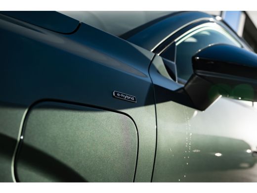 Audi Q3 S edition | Adaptive cruise control | Audi sound system | Cruise control ActivLease financial lease