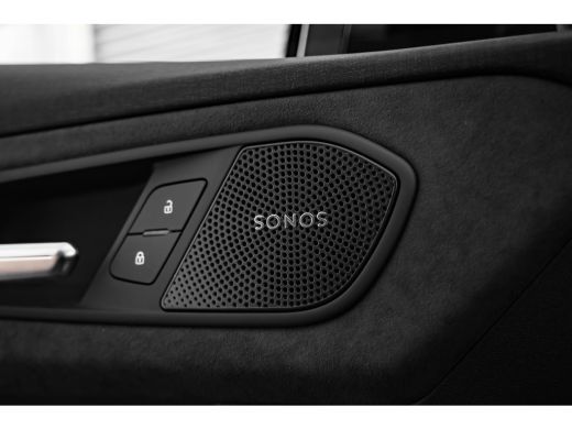 Audi Q3 S edition | Adaptive cruise control | Audi sound system | Cruise control ActivLease financial lease