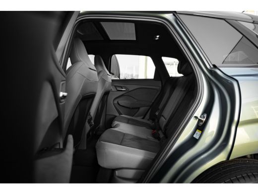 Audi Q3 S edition | Adaptive cruise control | Audi sound system | Cruise control ActivLease financial lease