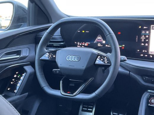 Audi Q5 2.0 TFSI 395pk e-hybrid Quattro S edition Competition Tech Pro✅Trekhaak✅Leer Direct leverbaar ActivLease financial lease