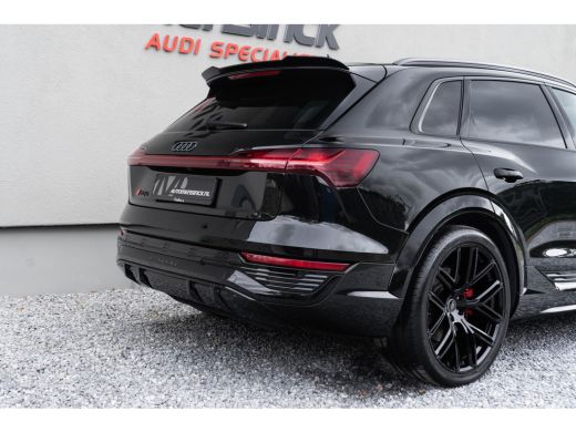 Audi SQ8 e-tron quattro / Panoramadak/ Bang & Olufsen Sound System/ Rode stiksels/ Head-up/ / Trekhaak/ 37... ActivLease financial lease