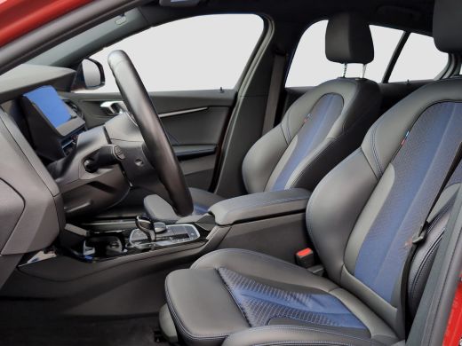 BMW 1 Serie 118i M-Sport | 17 inch | Virtual Cockpit | LED | Navigatie | Cruise Control | Airco (automatisch)... ActivLease financial lease