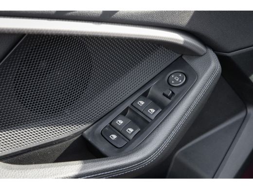 BMW 1 Serie 118i M-Sport | 17 inch | Virtual Cockpit | LED | Navigatie | Cruise Control | Airco (automatisch)... ActivLease financial lease