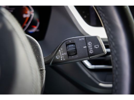 BMW 1 Serie 118i M-Sport | 17 inch | Virtual Cockpit | LED | Navigatie | Cruise Control | Airco (automatisch)... ActivLease financial lease