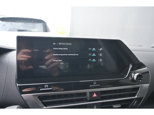 Citroën &euml;-C4 Feel Pack 50 kWh 100%SOH! | Navigatie By App | Achteruitrijcamera | Apple Carplay | Android Auto ... ActivLease financial lease