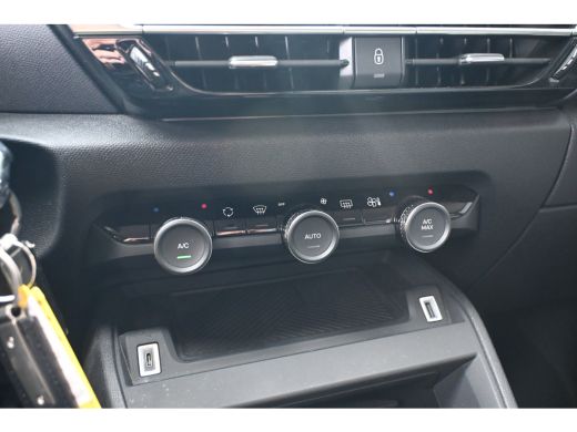 Citroën &euml;-C4 Feel Pack 50 kWh 100%SOH! | Navigatie By App | Achteruitrijcamera | Apple Carplay | Android Auto ... ActivLease financial lease