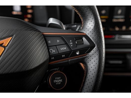 CUPRA Formentor 1.5 TSI e-Hybrid 272pk VZ Performance | Panoramadak | Trekhaak | Leder | Sennheiser | 360 Camera ActivLease financial lease