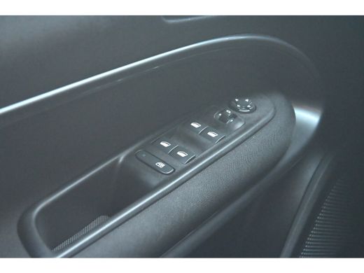 Fiat 600 1.2 Hybrid Urban 110pk | Pack Style + Comfort | Keyless-Entry | Achteruitrijcamera | Navigatie | ... ActivLease financial lease
