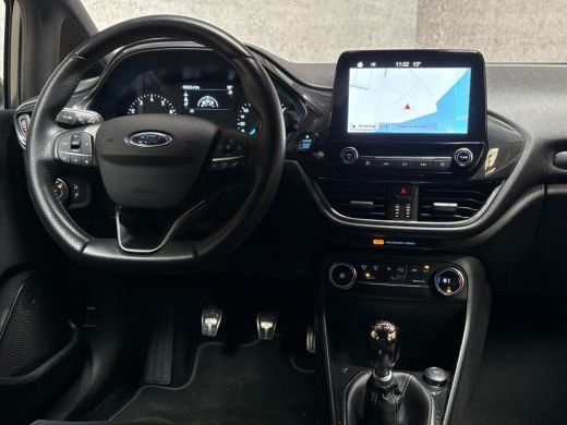 Ford Fiesta 1.0 EcoBoost ST-Line (APPLE CARPLAY, GROOT NAVI, CLIMATE, PARKEERSENSOREN, KEYLESS, SPORTSTOELEN,... ActivLease financial lease