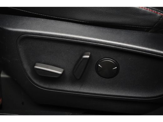 Ford Kuga 2.5 PHEV ST-Line X 225pk | Black Pack | Winter Pack | Adaptive Cruise | Dodehoek Detectie ActivLease financial lease