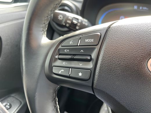 Hyundai i10 1.0 Comfort 5-deurs Automaat | LED KOMLAMPEN| APPLE CARPLAY/ANDROID AUTO| CRUISE CONTROL| BLUETOO... ActivLease financial lease