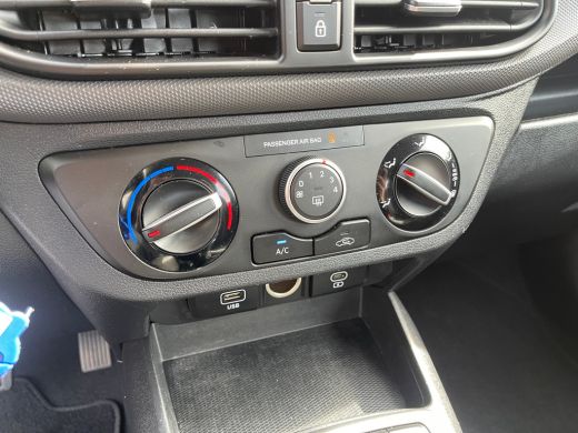 Hyundai i10 1.0 Comfort 5-deurs Automaat | LED KOMLAMPEN| APPLE CARPLAY/ANDROID AUTO| CRUISE CONTROL| BLUETOO... ActivLease financial lease