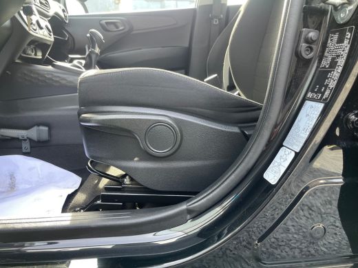 Hyundai i10 1.0 Comfort 5-deurs Automaat | LED KOMLAMPEN| APPLE CARPLAY/ANDROID AUTO| CRUISE CONTROL| BLUETOO... ActivLease financial lease