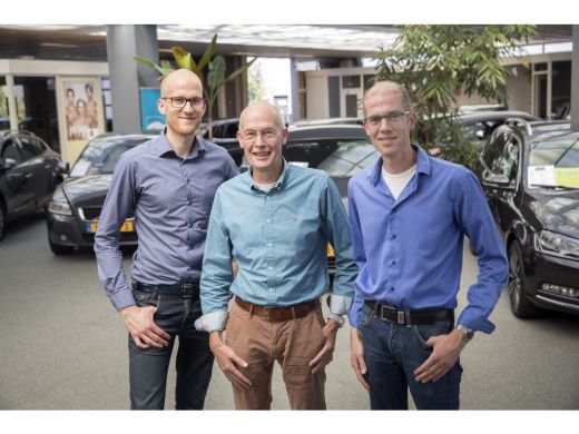 Kia Niro 1.6 GDi Hybrid DynamicLine/Half-leder/Trekhaak/Carplay/Camera/Led ActivLease financial lease