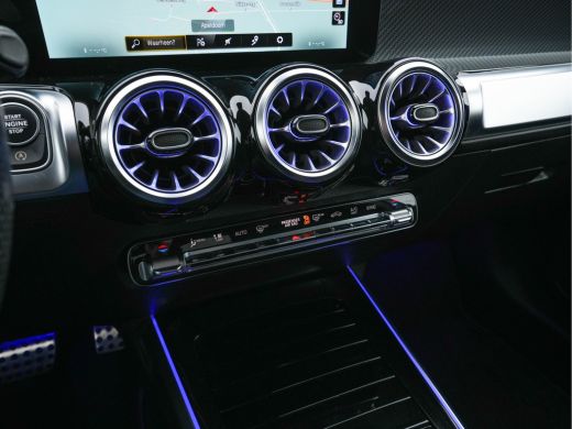 Mercedes-Benz 200-klasse 200 d ( VAN ) Premium AMG-SportPack Aut. *LEATHER-MICROFIBRE | FULL-LED | AMBIENT-LIGHT | WIDE-SC... ActivLease financial lease