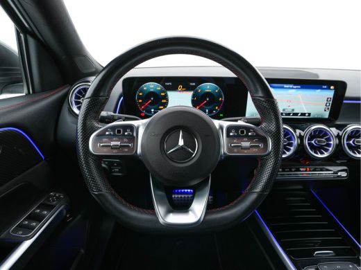 Mercedes-Benz 200-klasse 200 d ( VAN ) Premium AMG-SportPack Aut. *LEATHER-MICROFIBRE | FULL-LED | AMBIENT-LIGHT | WIDE-SC... ActivLease financial lease