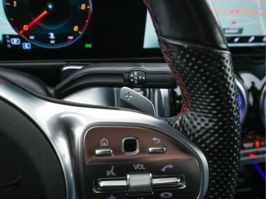 Mercedes-Benz 200-klasse 200 d ( VAN ) Premium AMG-SportPack Aut. *LEATHER-MICROFIBRE | FULL-LED | AMBIENT-LIGHT | WIDE-SC... ActivLease financial lease