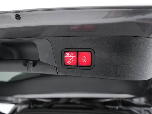 Mercedes-Benz 200-klasse 200 d ( VAN ) Premium AMG-SportPack Aut. *LEATHER-MICROFIBRE | FULL-LED | AMBIENT-LIGHT | WIDE-SC... ActivLease financial lease