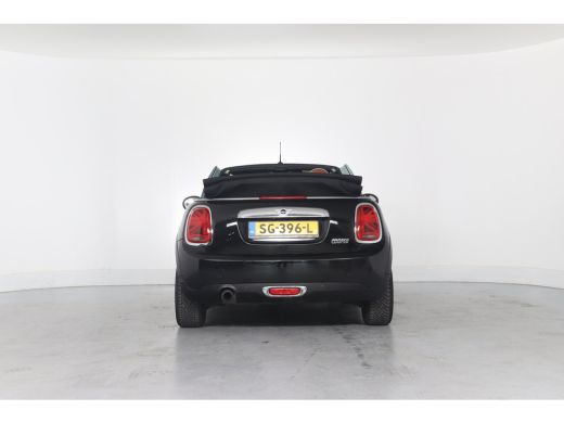 Mini Cooper Cabrio 1.5 Cooper Chili Serious Business | Stoelverwarming | Camera | Head-Up | Climate Control | Leder ... ActivLease financial lease