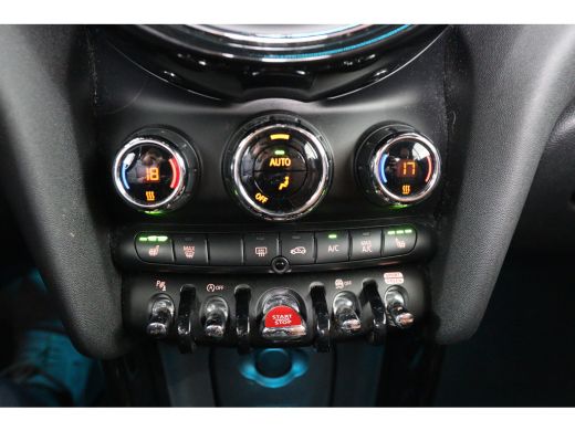 Mini Cooper Cabrio 1.5 Cooper Chili Serious Business | Stoelverwarming | Camera | Head-Up | Climate Control | Leder ... ActivLease financial lease