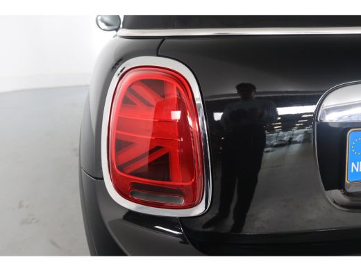 Mini Cooper Cabrio 1.5 Cooper Chili Serious Business | Stoelverwarming | Camera | Head-Up | Climate Control | Leder ... ActivLease financial lease