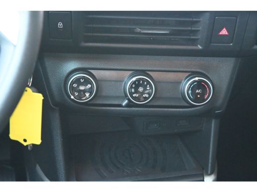 Opel Frontera Electric Edition 44 kWh 3 Fase 8 Jaar Garantie! 99%SOH! | Navigatie | Achteruitrijcamera | Draadl... ActivLease financial lease