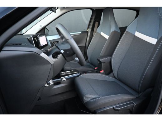 Opel Frontera Electric Edition 44 kWh 3 Fase 8 Jaar Garantie! 99%SOH! | Navigatie | Achteruitrijcamera | Draadl... ActivLease financial lease