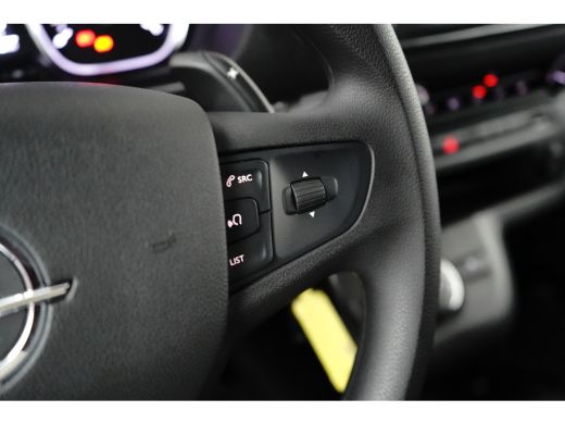 Opel Vivaro Innovation 2.0 CDTi L2H1 177 PK Automaat-8 Airco | Camera | Adaptive Cruise | LM Velgen | Apple C... ActivLease financial lease