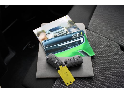 Opel Vivaro Innovation 2.0 CDTi L2H1 177 PK Automaat-8 Airco | Camera | Adaptive Cruise | LM Velgen | Apple C... ActivLease financial lease