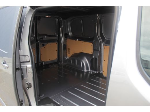 Opel Vivaro L2H1 180 PK Innovation AUT. | Camera | Airco | Cruise C. | BLIS | Park Assist V&A | CarPlay | Nav... ActivLease financial lease