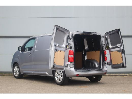 Opel Vivaro L2H1 180 PK Innovation AUT. | Camera | Airco | Cruise C. | BLIS | Park Assist V&A | CarPlay | Nav... ActivLease financial lease