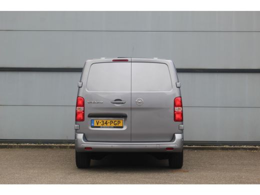 Opel Vivaro L2H1 180 PK Innovation AUT. | Camera | Airco | Cruise C. | BLIS | Park Assist V&A | CarPlay | Nav... ActivLease financial lease