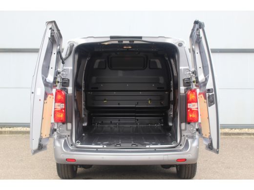 Opel Vivaro L2H1 180 PK Innovation AUT. | Camera | Airco | Cruise C. | BLIS | Park Assist V&A | CarPlay | Nav... ActivLease financial lease