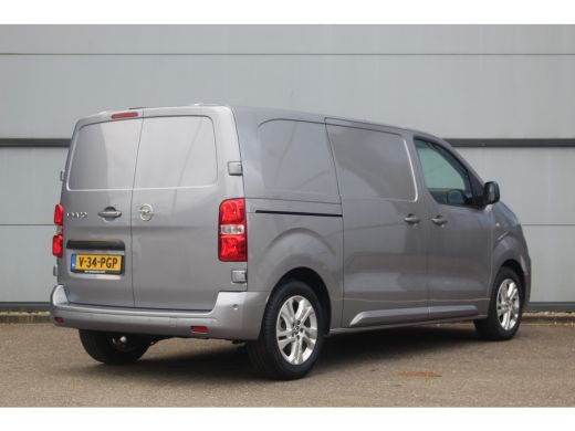 Opel Vivaro L2H1 180 PK Innovation AUT. | Camera | Airco | Cruise C. | BLIS | Park Assist V&A | CarPlay | Nav... ActivLease financial lease