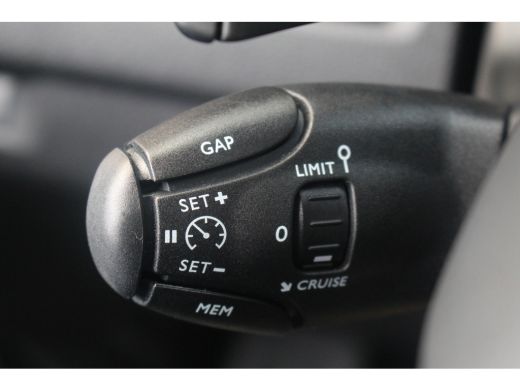 Opel Vivaro L2H1 180 PK Innovation AUT. | Camera | Airco | Cruise C. | BLIS | Park Assist V&A | CarPlay | Nav... ActivLease financial lease